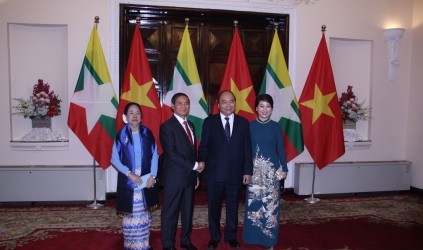Thủ tướng Nguyễn Xuân Phúc hội kiến Tổng thống Myanmar