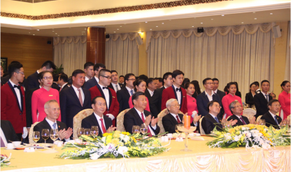 Tổng Bí thư Nguyễn Phú Trọng và Chủ tịch nước Trần Đại Quang  chiêu đãi Tổng Bí thư, Chủ tịch nước Tập Cận Bình vào 19h ngày 12/11/2017